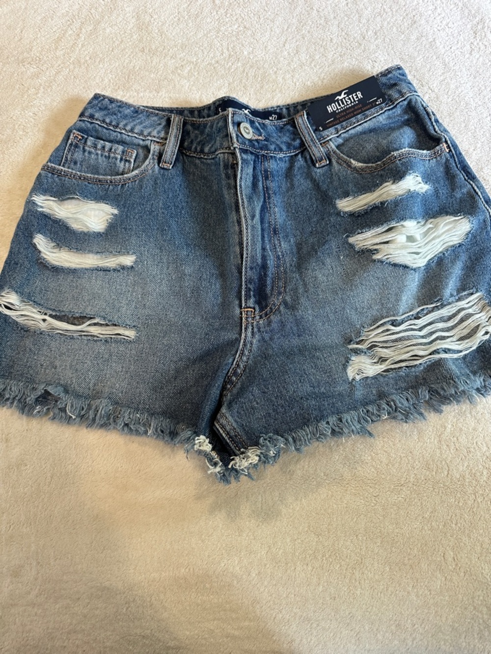 Hollister Ripped High-Rise Denim Shorts in Medium Blue size 5